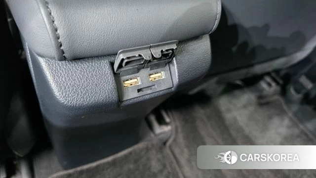 Toyota Prius Prime id 4697340 из Кореи 21