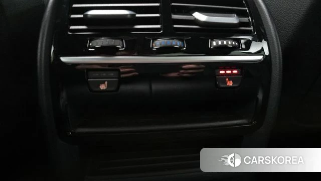 BMW 5 Series (G30) id 4246236 из Кореи 21