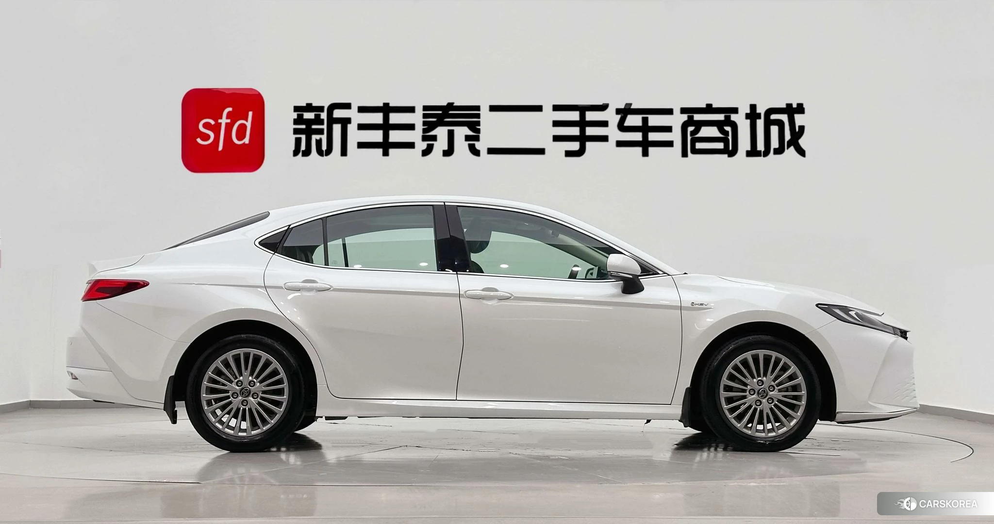 Toyota Camry id 4420024 из Китая 21