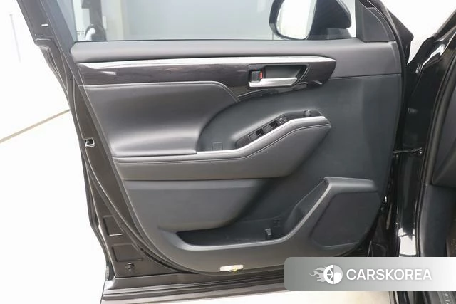 Toyota Crown Lufang id 4261807 из Китая 21