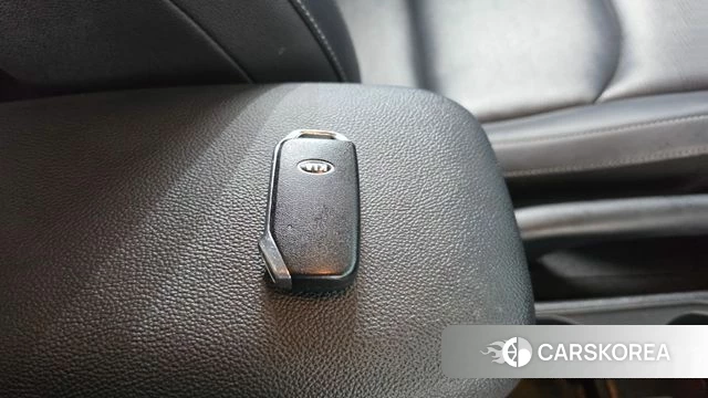 Kia Come New K3 id 4780487 из Кореи 21