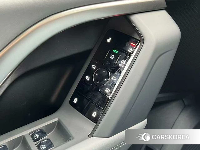 Audi Q5L id 4236167 из Китая 21