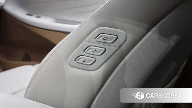 Hyundai The New Grandeur IG Hybrid id 4882133 из Кореи 21