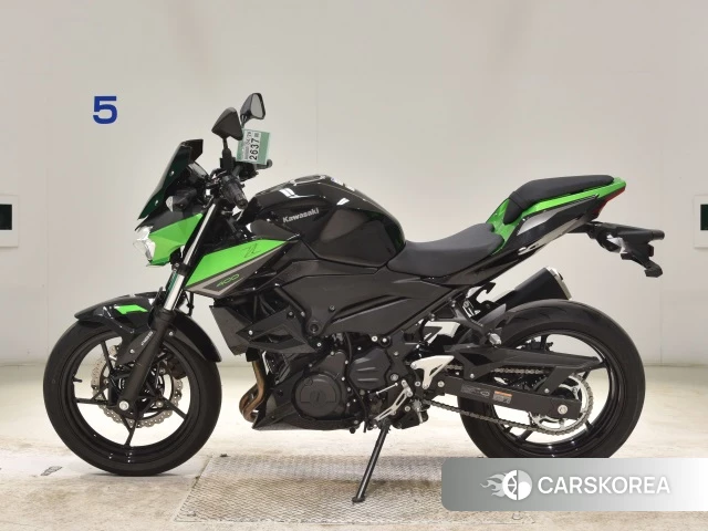 Kawasaki Z400 id 4192084 из Японии 21