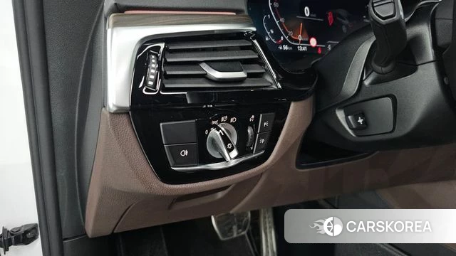 BMW 6 Series GT (G32) id 4231996 из Кореи 22