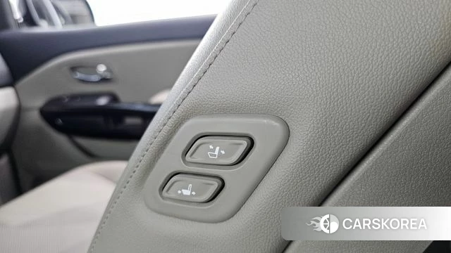 Kia The New Carnival id 4424647 из Кореи 22