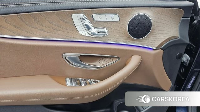 Mercedes-Benz E-Class W213 id 4631659 из Кореи 22
