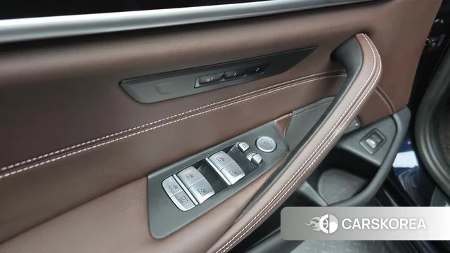 BMW 5 Series (G30) id 4740309 из Кореи 22