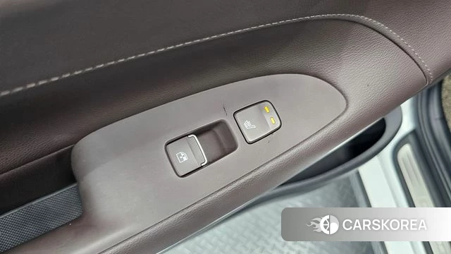 Hyundai The New Grandeur IG Hybrid id 4562382 из Кореи 22