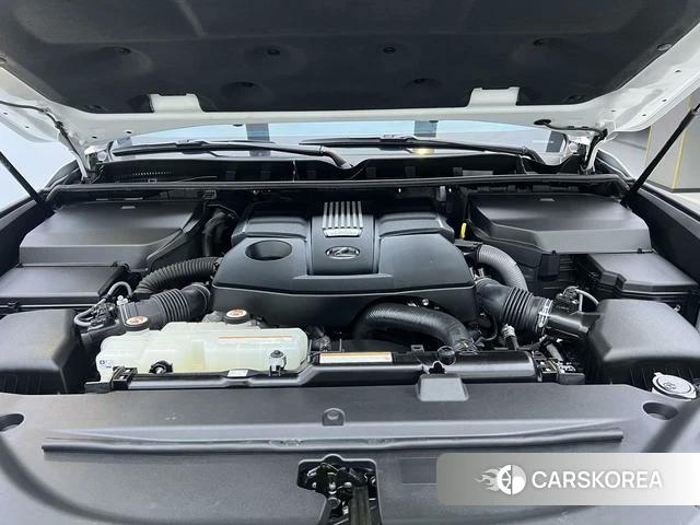 Lexus LX id 4190497 из Китая 22