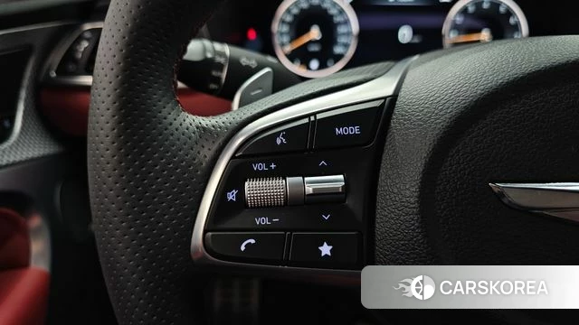 Genesis The New G70 id 4707475 из Кореи 22