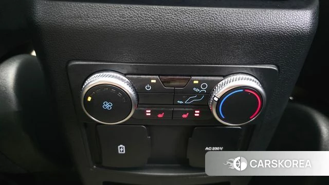 Ford Explorer 6th Generation id 4586456 из Кореи 22