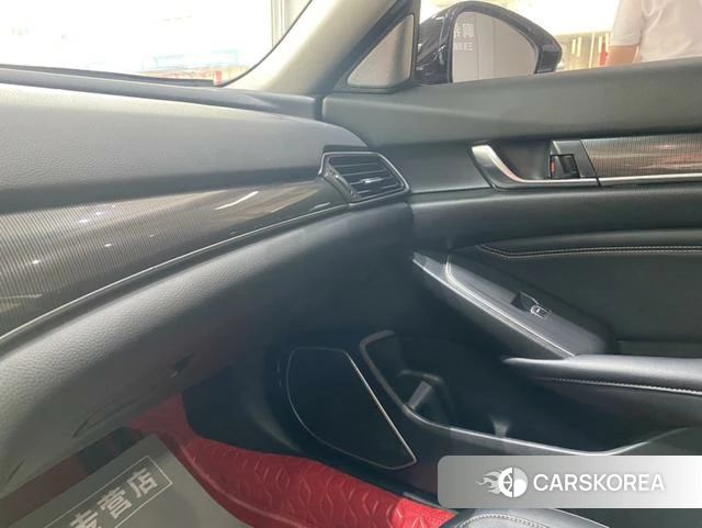 Honda Accord id 4205772 из Китая 22