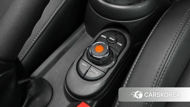 Mini Cooper D id 4250998 из Кореи 22