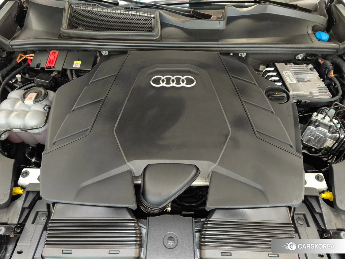 Audi Q8 id 4499034 из Китая 22