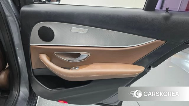 Mercedes-Benz E-Class W213 id 4286255 из Кореи 22