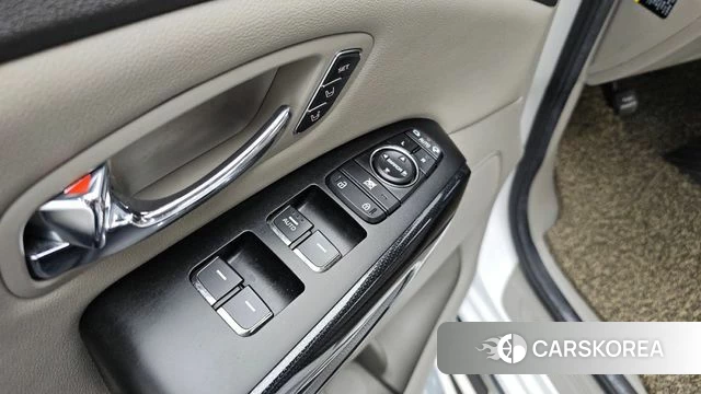 Kia All New Carnival id 4357013 из Кореи 22