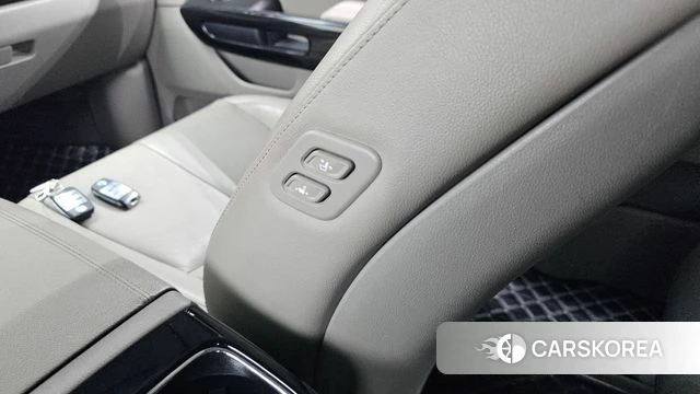 Kia The New Carnival id 4930352 из Кореи 22