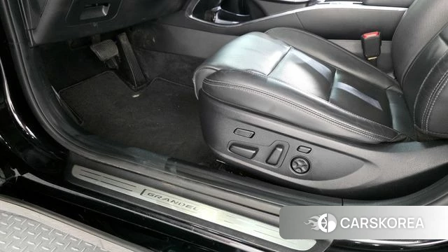 Hyundai The New Grandeur IG id 4267746 из Кореи 22