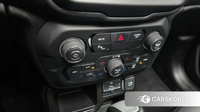 Jeep Renegade id 4647241 из Кореи 22