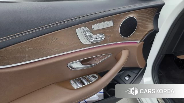 Mercedes-Benz E-Class W213 id 4716535 из Кореи 22