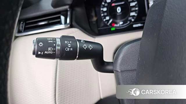 Land Rover Range Rover Velar id 4684505 из Кореи 22