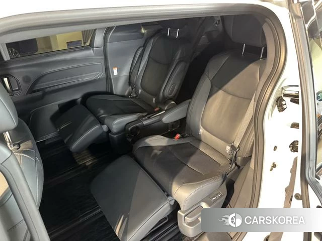 Toyota Grevia id 4259344 из Китая 22