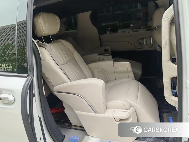 Toyota Saina id 4276114 из Китая 22