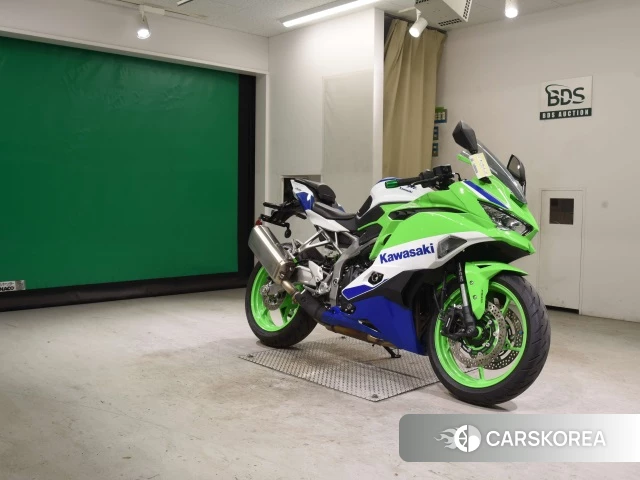 Kawasaki ZX-4RR id 3949354 из Японии 22