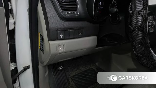 Kia All New Carnival id 4378226 из Кореи 22