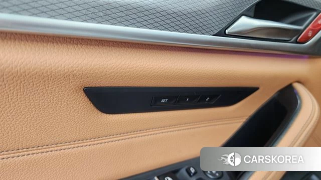 BMW 5 Series (G30) id 4471813 из Кореи 22