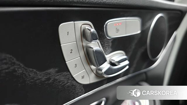 Mercedes-Benz C-Class W205 id 4595618 из Кореи 22