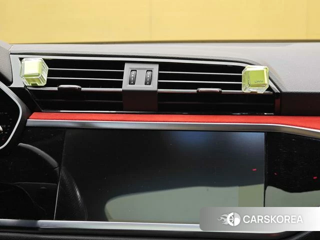 Audi Q3 Sportback id 4298529 из Китая 22
