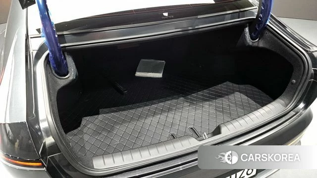 Hyundai Grandeur Hybrid (GN7) id 4222609 из Кореи 22