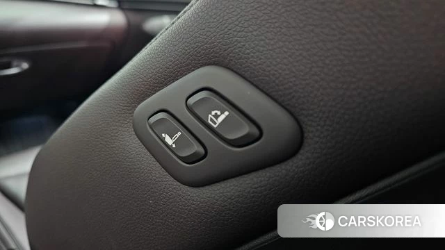 Genesis GV70 id 4202657 из Кореи 22