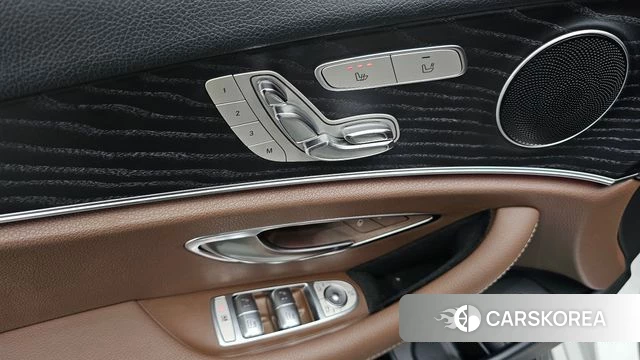 Mercedes-Benz E-Class W213 id 4595920 из Кореи 22