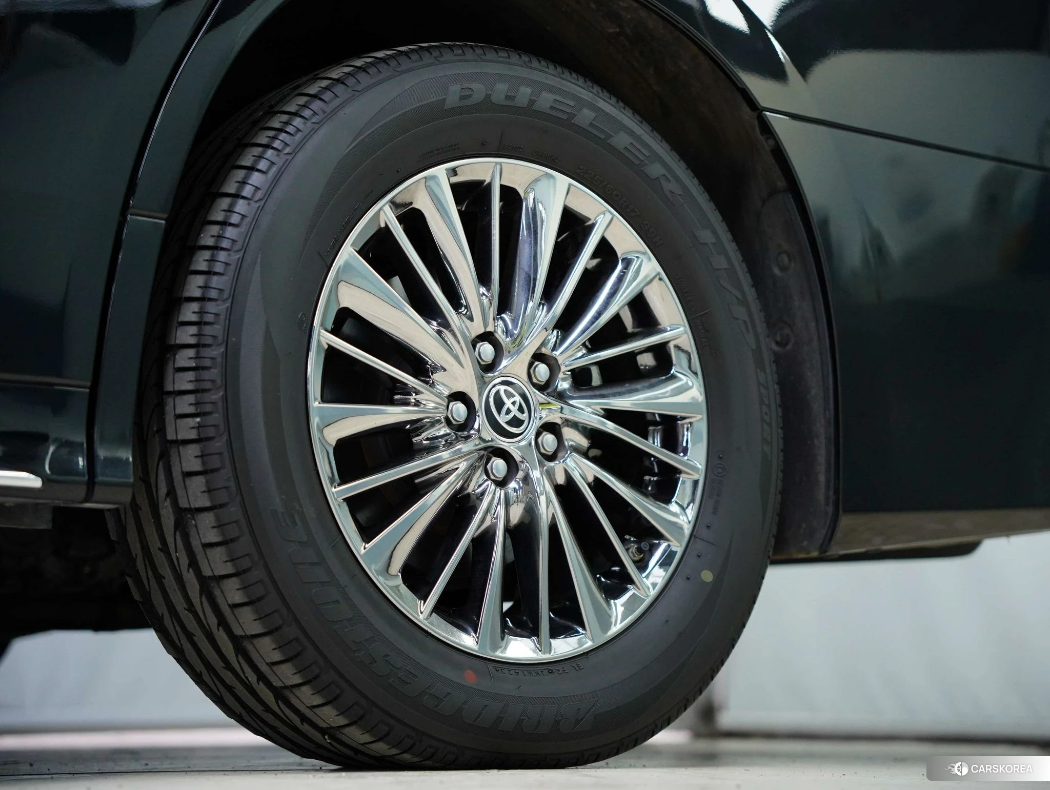 Toyota Elfa id 4511019 из Китая 22