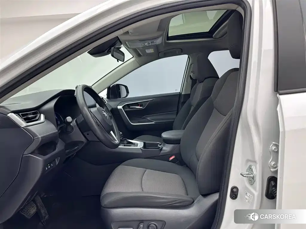 Toyota RAV4 id 4628955 из Китая 22