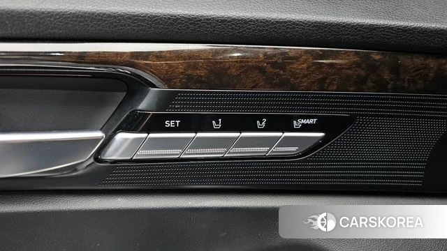 Genesis G90 id 4637492 из Кореи 22