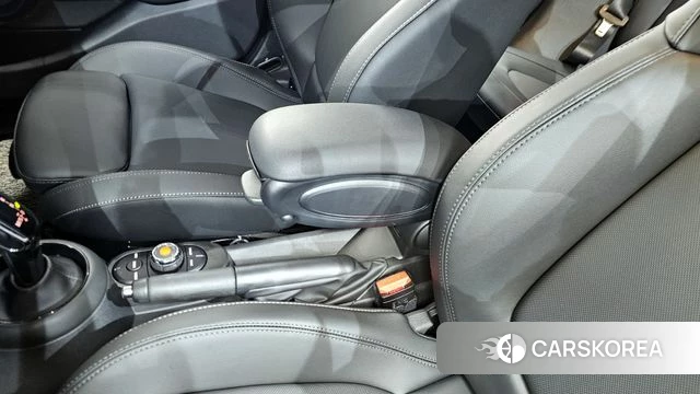 Mini Cooper id 4396321 из Кореи 22