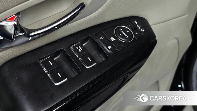 Kia All New Carnival id 4770861 из Кореи 22