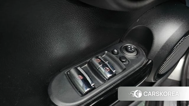 Mini Cooper Convertible id 4354395 из Кореи 22