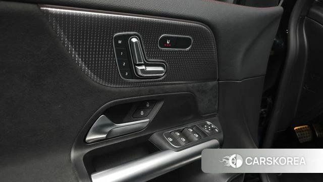 Mercedes-Benz EQA H243 id 4488212 из Кореи 22
