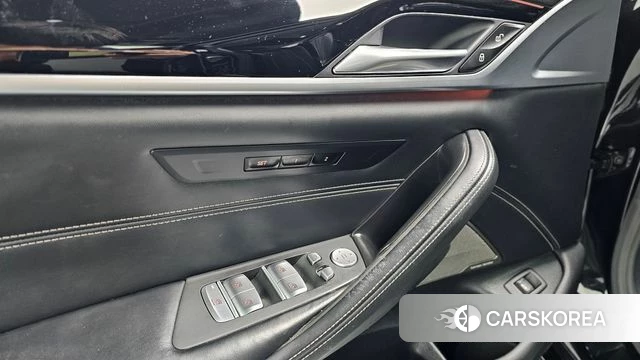 BMW 5 Series (G30) id 4196333 из Кореи 22