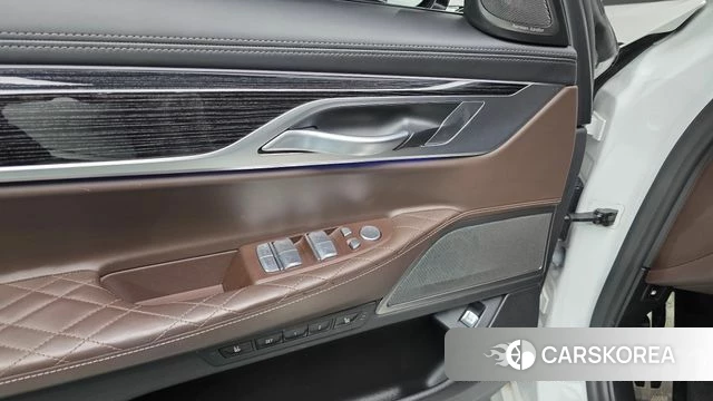 BMW 7 Series (G11) id 4529625 из Кореи 22