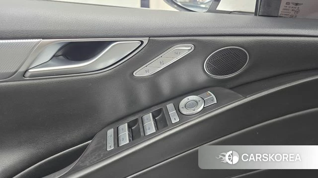 Genesis G80 (RG3) id 4779936 из Кореи 22