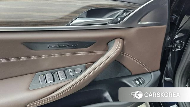 BMW 5 Series (G30) id 4507440 из Кореи 22
