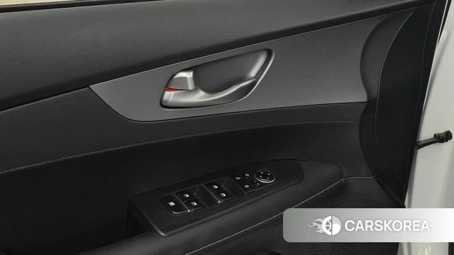 Kia Come New K3 id 4794410 из Кореи 22