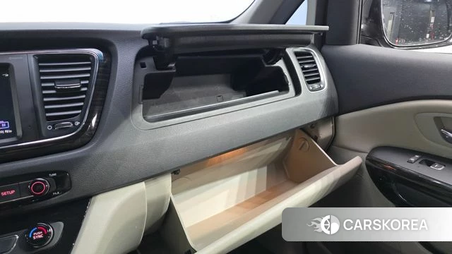 Kia The New Carnival id 4203843 из Кореи 22