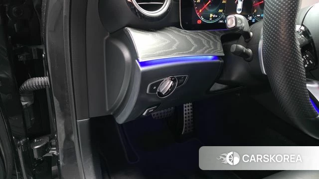 Mercedes-Benz E-Class W213 id 4309985 из Кореи 22